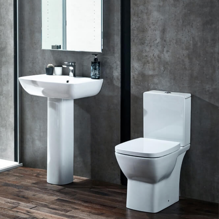 Piccolo WC including Soft Close Seat